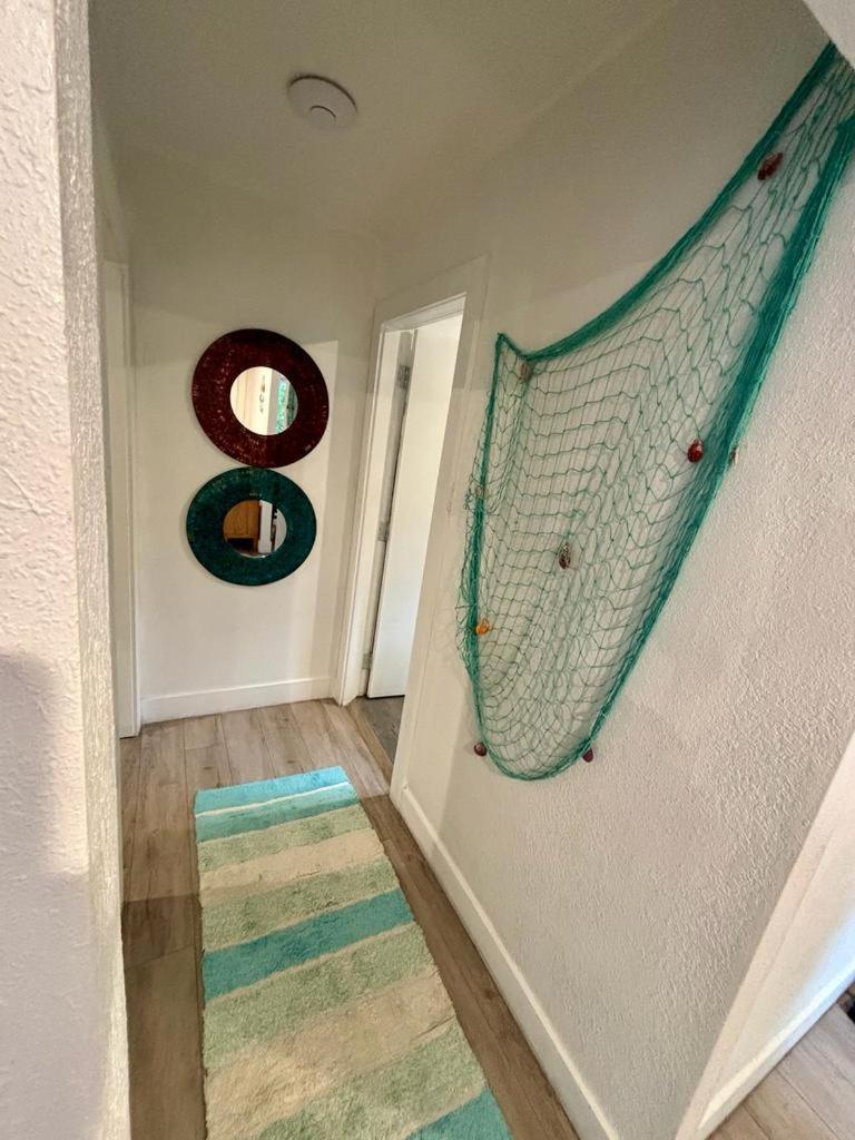 Nice Queen Bedroom - Best Location In Miami - Luggage Storage Service, Parking And Laundry Экстерьер фото